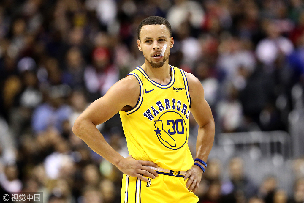 在接受采访 在接受采访