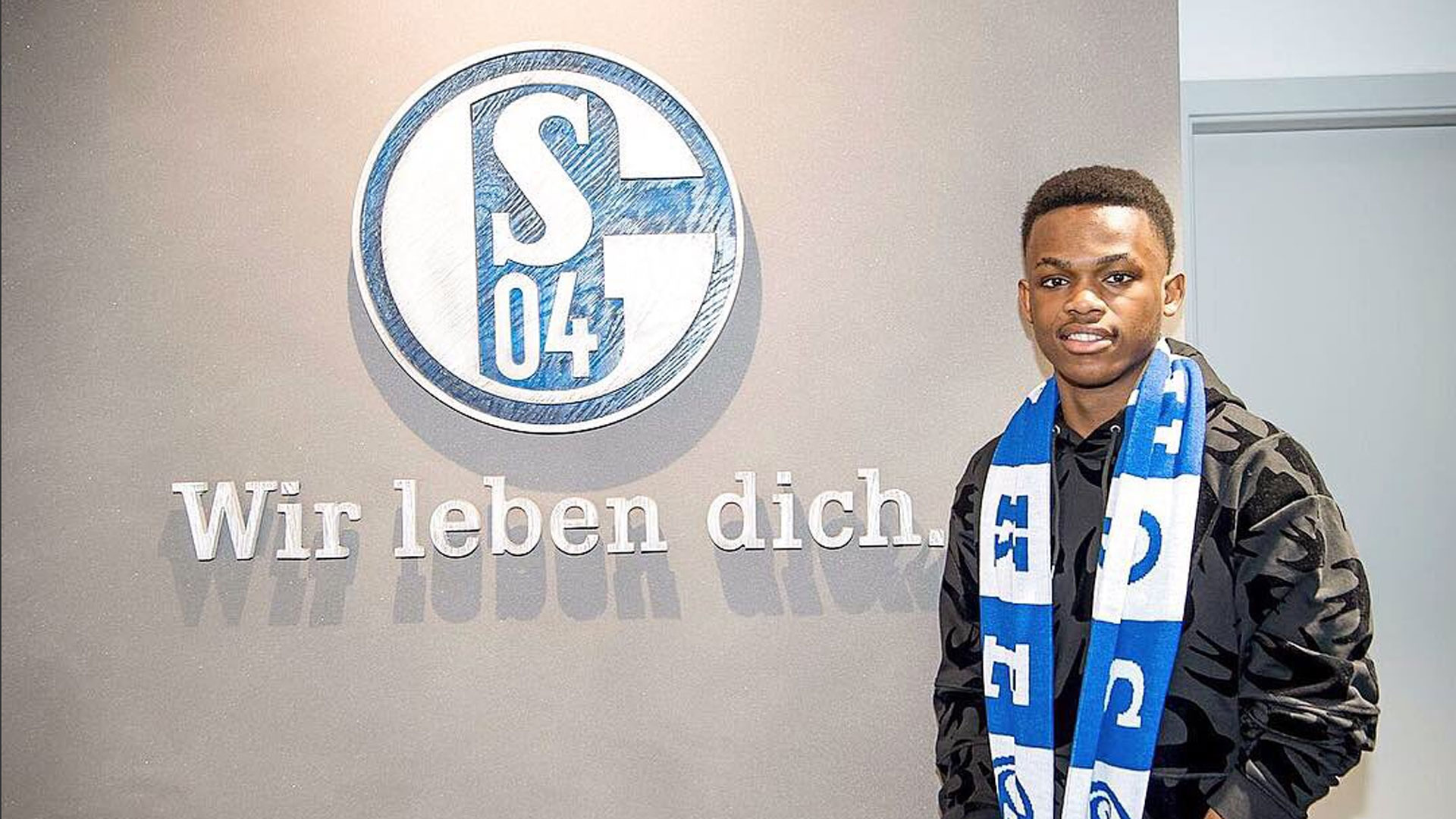 甚至在球迷 甚至在球迷