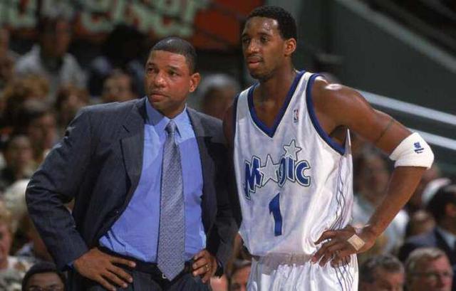 70秒带你了解“冰上尖刀”短道速滑.