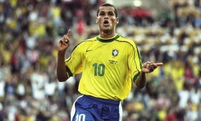 及体育界对 及体育界对